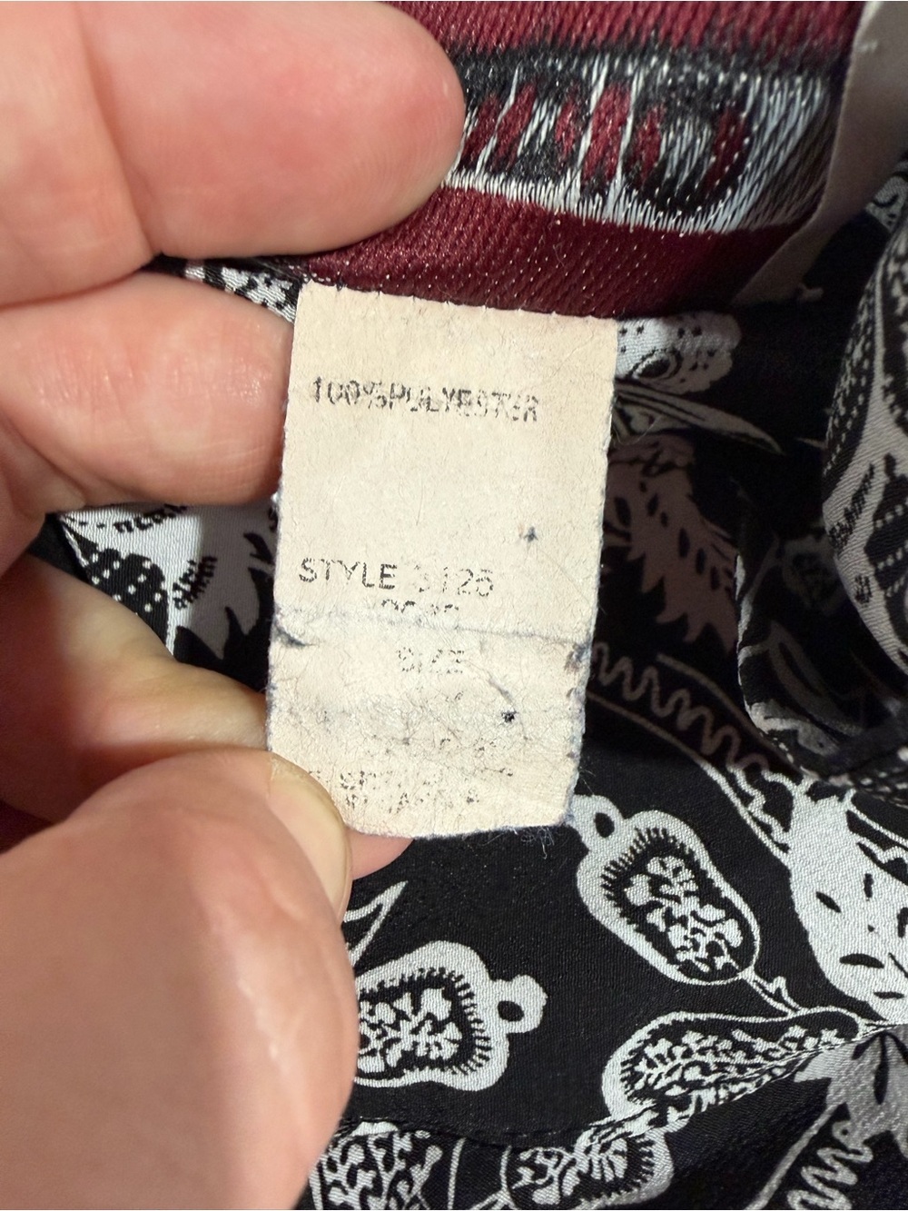 2/$25 Studio Femme Black & White Sleeveless Floral Button Front Top - Picture 6 of 7